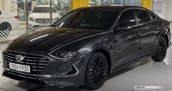 Hyundai Sonata DN8 2022 — преден страничен изглед